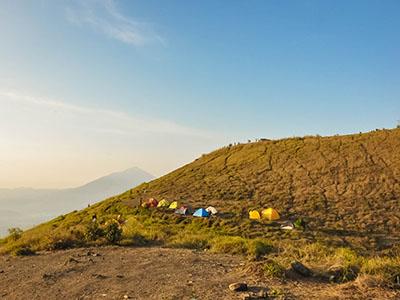 Read more about the article OPEN TRIP Pendakian Gunung Guntur