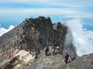 Read more about the article OPEN TRIP Pendakian Gunung Merapi