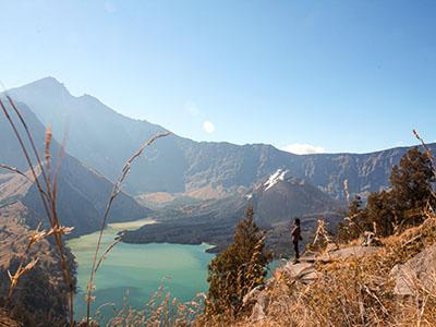 Read more about the article Paket Pendakian Gunung Rinjani