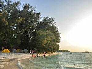 Read more about the article OPEN TRIP Camping & Snorkeling Pulau Dolphin, Kep. Seribu