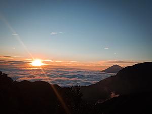 sunrise gunung papandayan