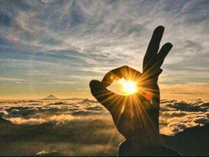 sunset gunung prau