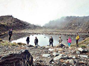 peserta private trip gunung sindoro